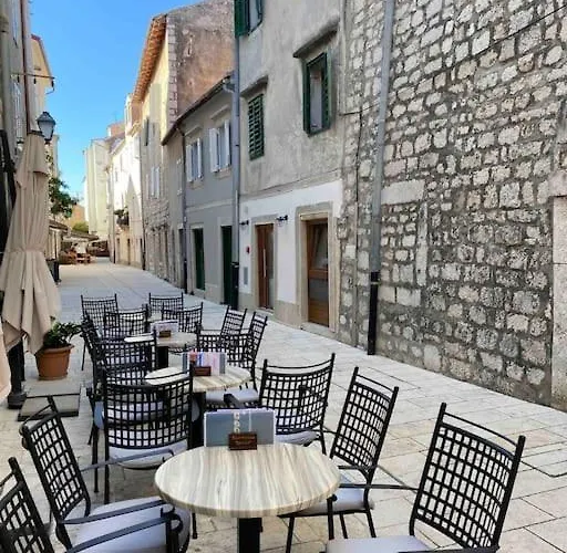 Modern In The Heart Of Old Town Appartamento *