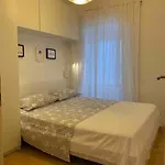 Modern In The Heart Of Old Town ראב