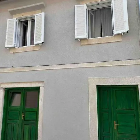 Modern In The Heart Of Old Town Apartman Rab Town